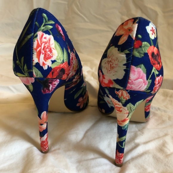PENNY LOVES KENNY Floral Pumps (US 8M [fits like 8.5?]) - Picture 5 of 14